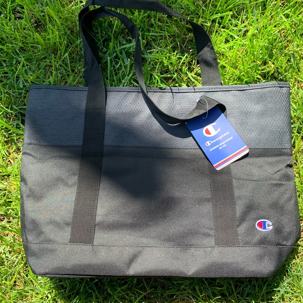 Champion medium tote